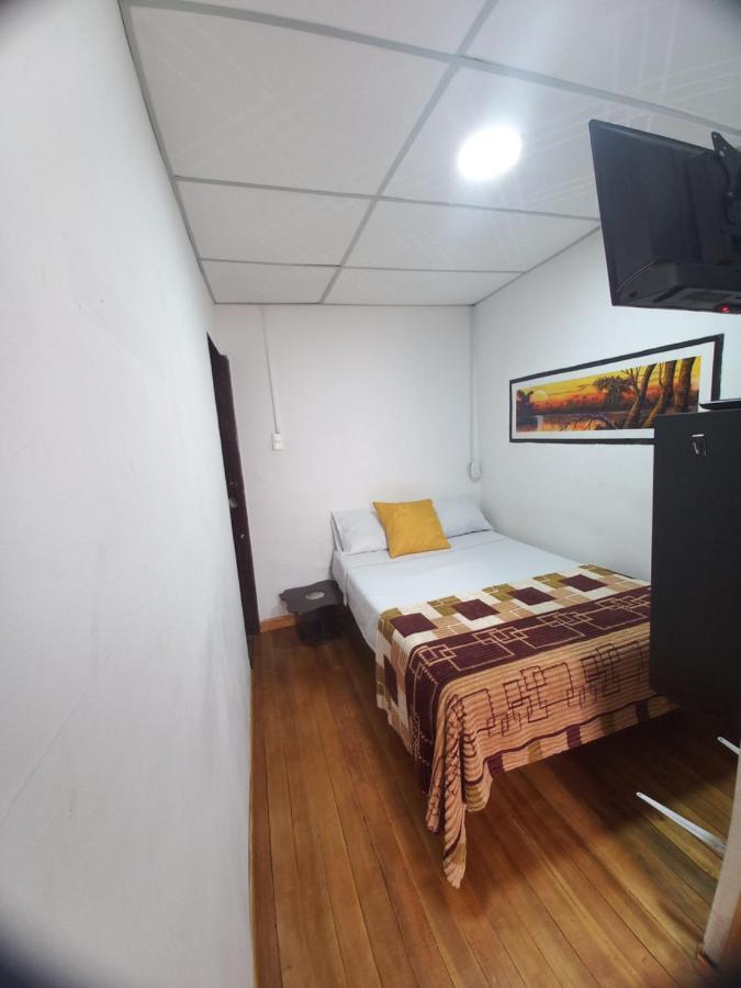 Hotel Slow Montecarlo 马尼萨莱斯 外观 照片
